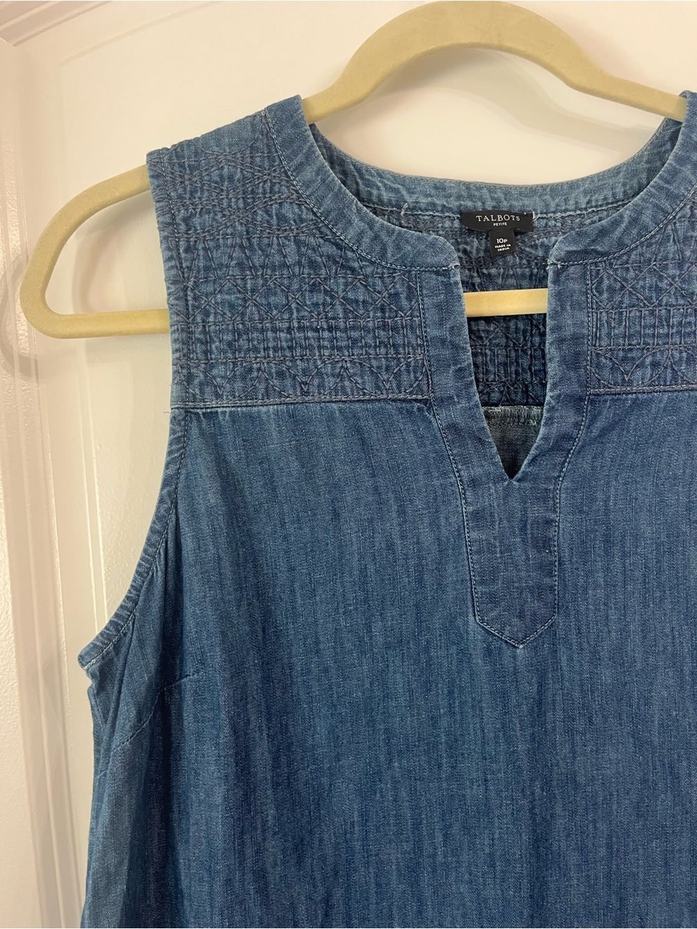Talbots Denim Dress Sleeveless Classic 100% Cotton Knee Length Womens Size 10P - Picture 3 of 7